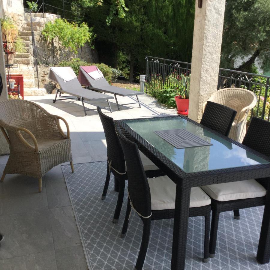 La Tourrette Bed & Breakfast Tourrettes-sur-Loup Exterior foto
